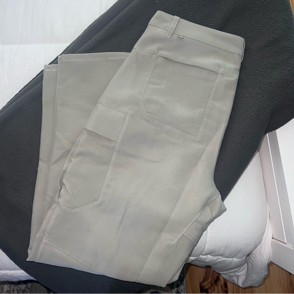 Lululemon men’s sueded cargo pants